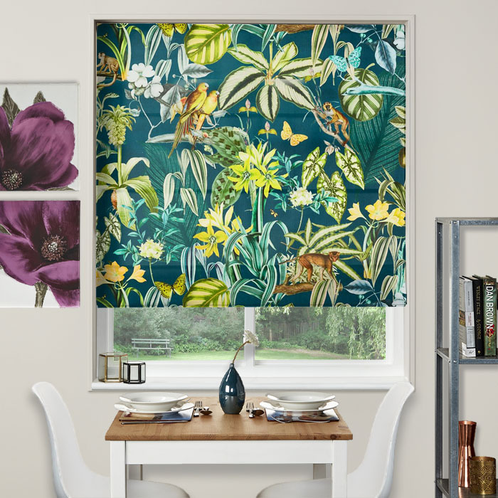 Roman Blind in Barbados Lagoon