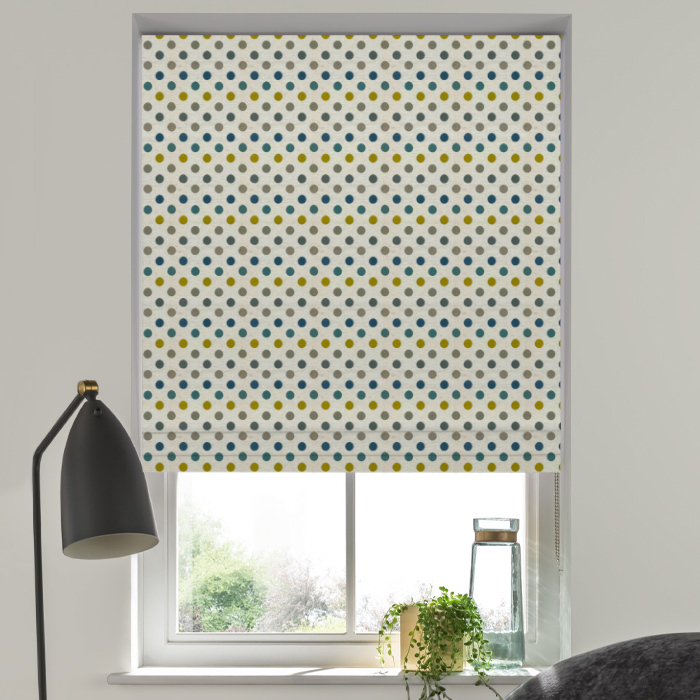 Roman Blind in Spotty Lapis Gold